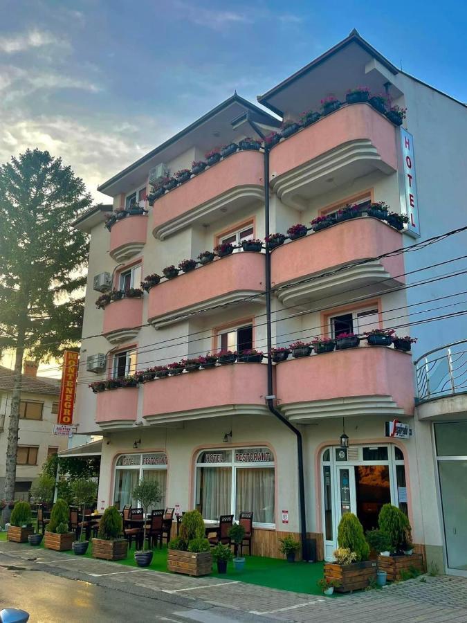 Hotel Montenegro Struga Luaran gambar