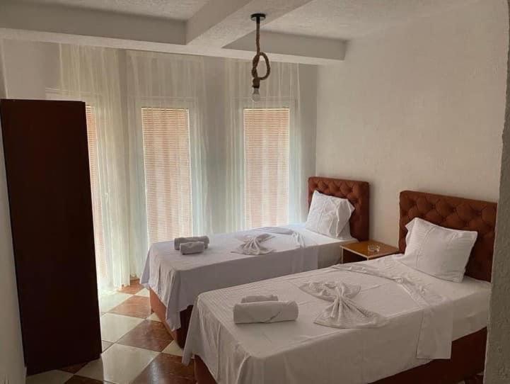 Hotel Montenegro Struga Luaran gambar